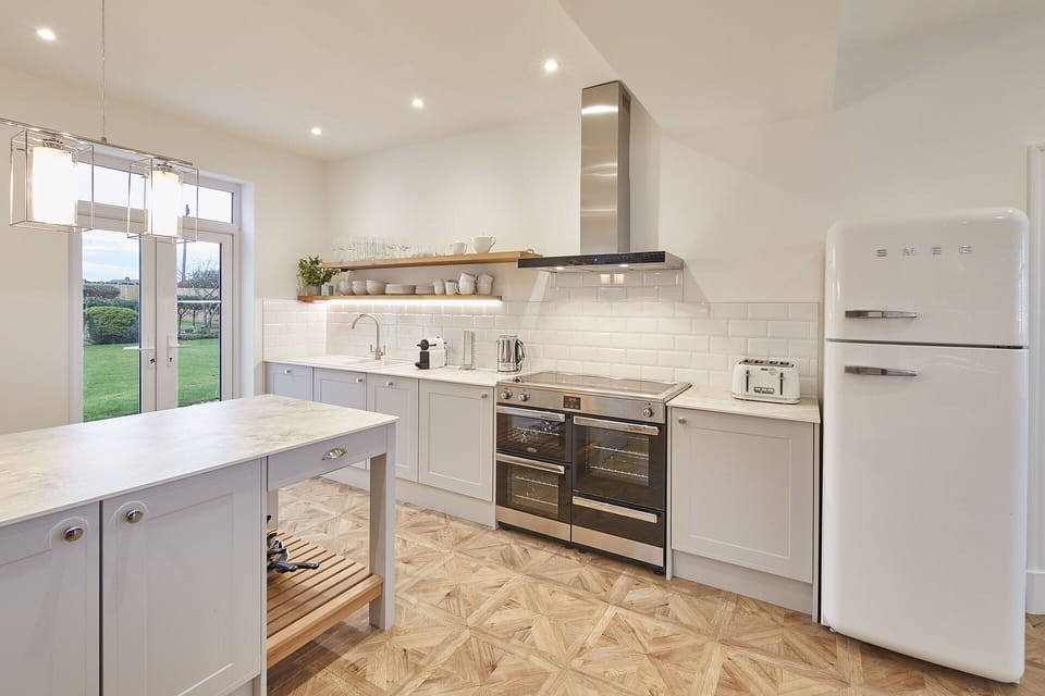 Solimar House, Whitby - Host & Stay
