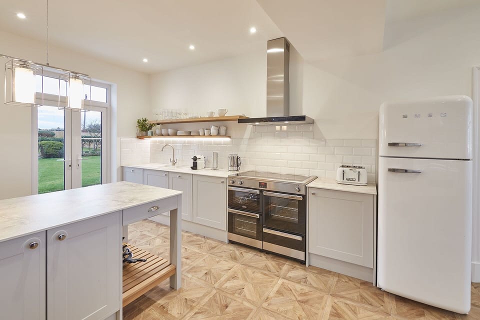 Solimar House, Whitby - Host & Stay