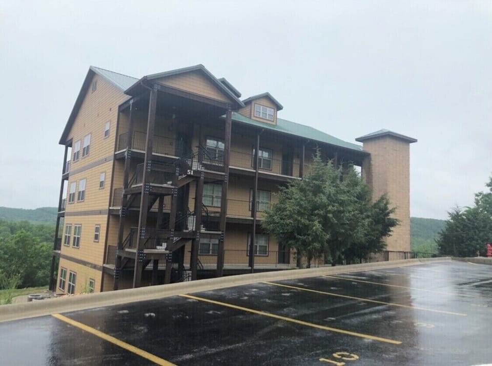 Building 51