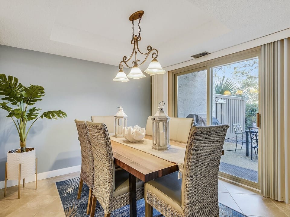 Dining Area with Seating for Six at 1674 Bluff Villa