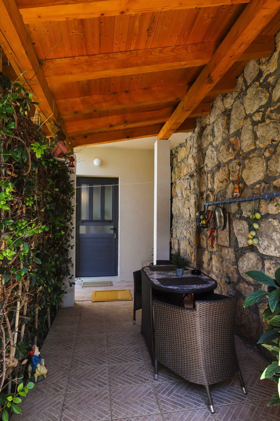 Apartment (One Bedroom Apartment) | Terrace/patio
