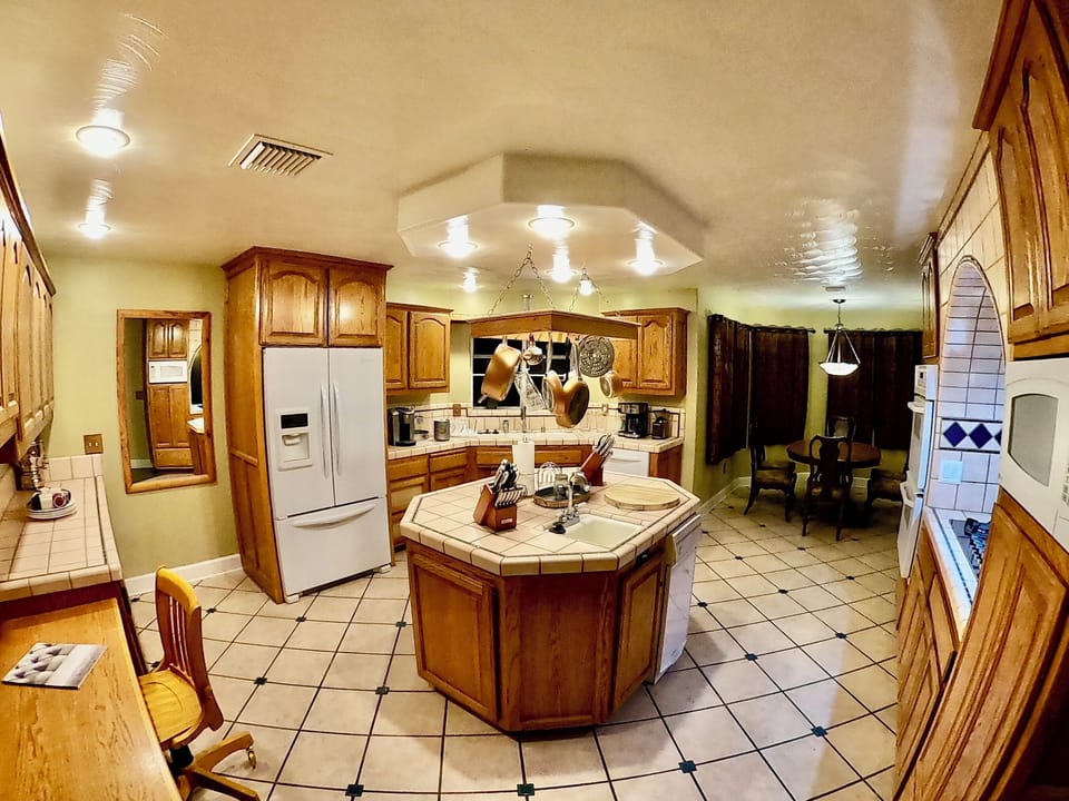 Italian Style Full Kitchen with KitchenAid appliances