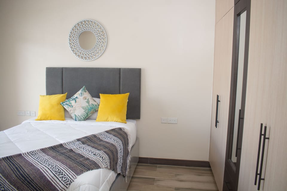 Apartment, 1 Bedroom | 1 bedroom, desk, laptop workspace, soundproofing