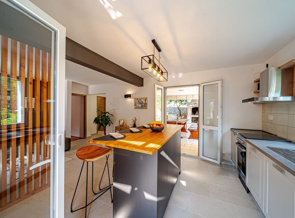 Apartment (Five Bedroom Apartment) | Private kitchen | Fridge