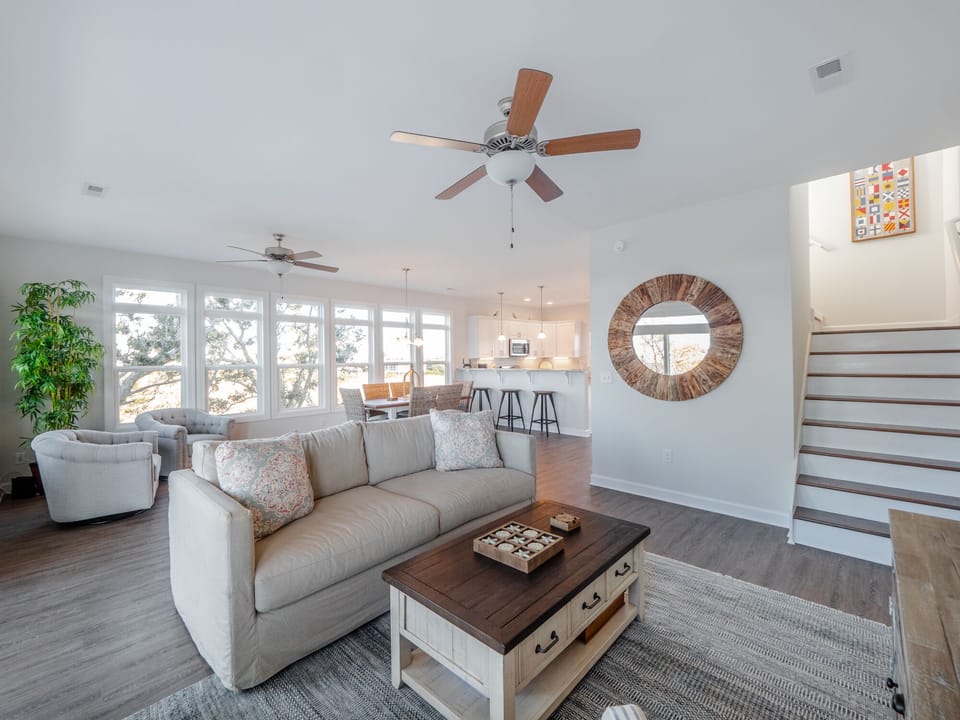 Comfortable Living Room for Gathering