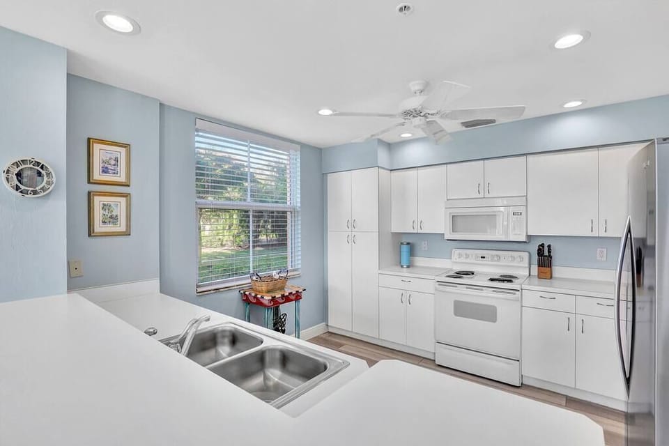 Kitchen (2)