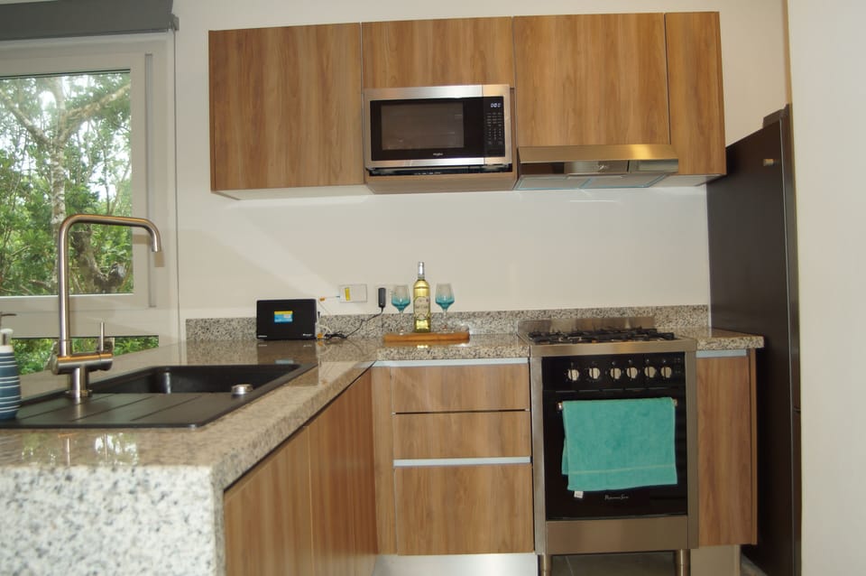Full kitchen. 