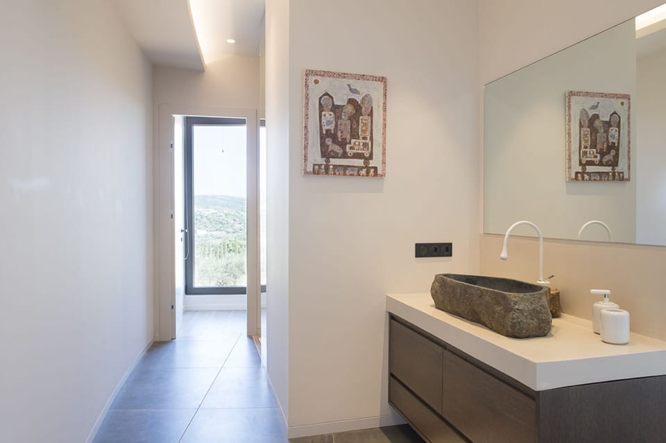 Villa | 5 bedrooms, iron/ironing board, free WiFi, bed sheets