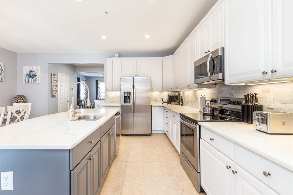 Sunset Island 33 Sunset Island Drive Kitchen Area