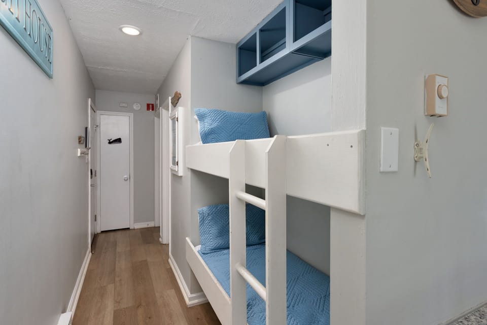 Hallway bunks