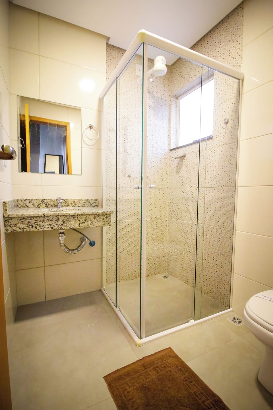 Shower, towels