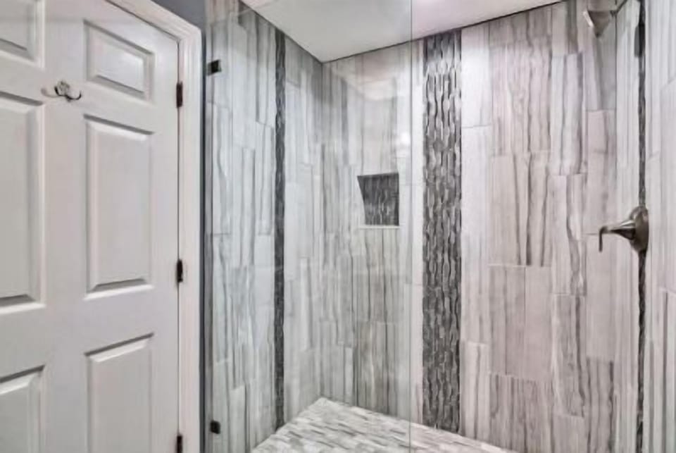 1st floor bathroom