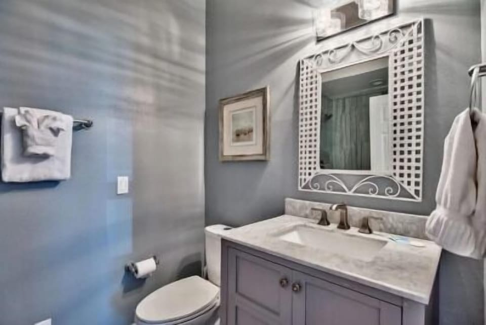 1st floor bathroom
