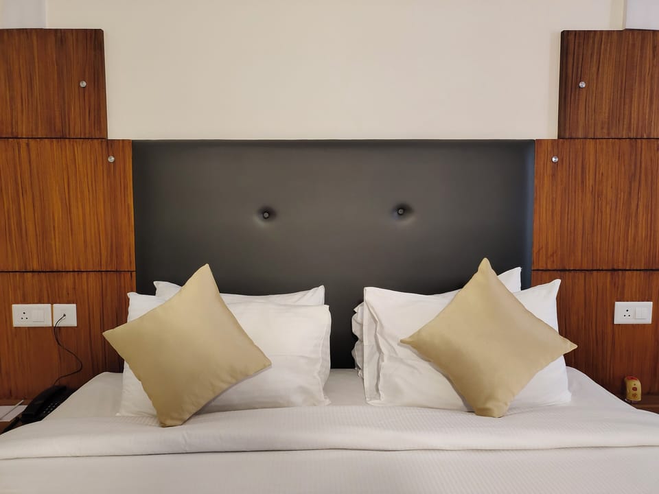 Premium bedding, minibar, in-room safe, desk