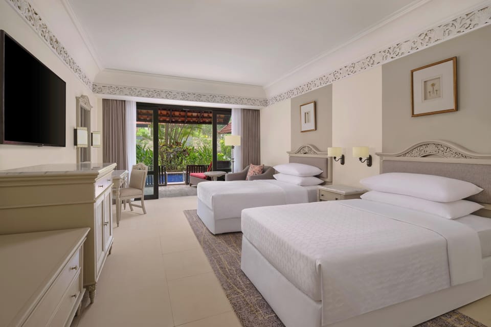 Premium bedding, minibar, in-room safe, desk