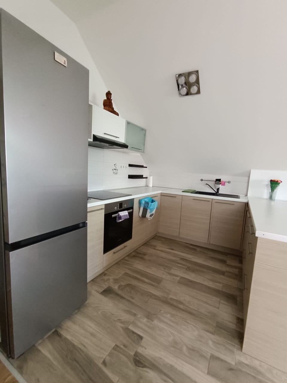 Apartment, Courtyard View | Living area | 81-cm LCD TV with satellite channels, TV