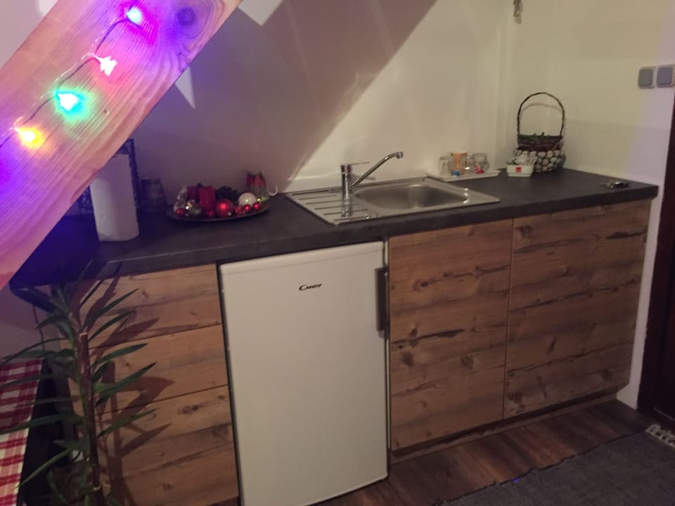 Traditional Bungalow, Accessible, Terrace | Private kitchen