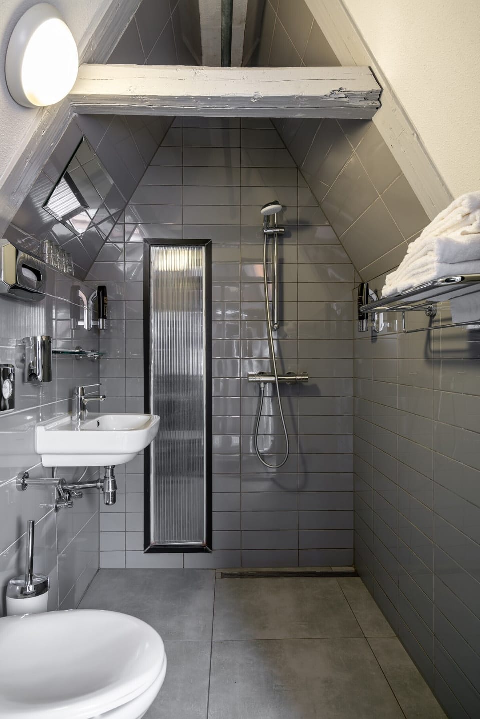 Attic Quad Room with Limited Lift Access | Bathroom | Shower, free toiletries, hair dryer, towels