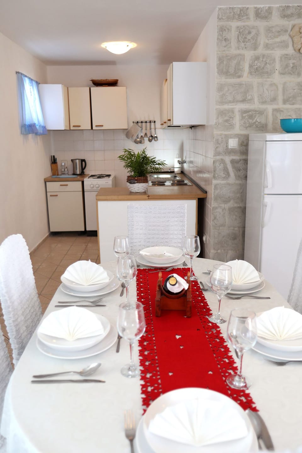 Apartment (Two Bedroom Apartment with Balcony) | Dining room