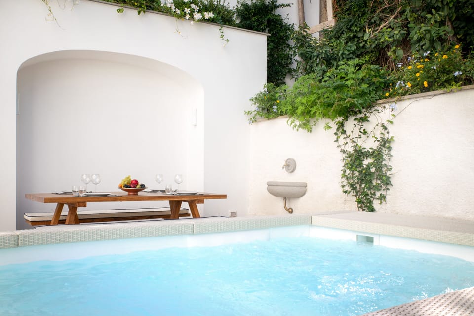 Seasonal outdoor pool, sun loungers