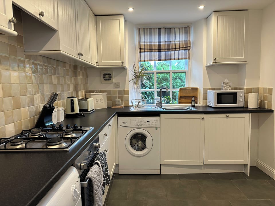 Well equipped kitchen