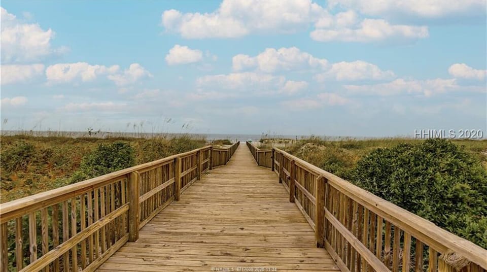 Boardwalk to the beach