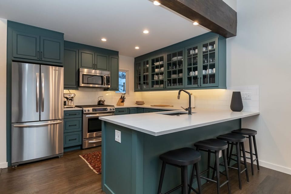 The fully updated kitchen is a dream for the chef in your group
