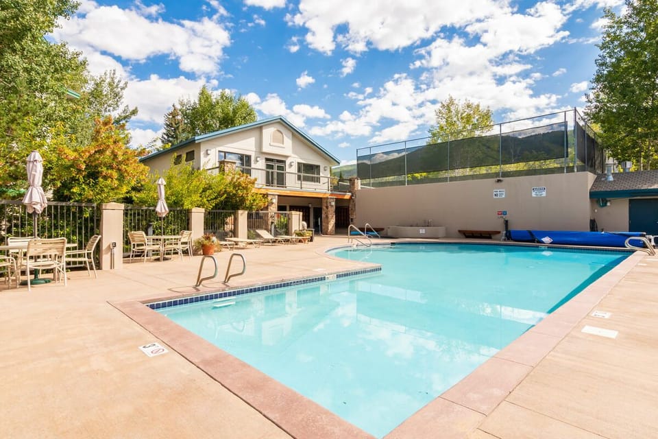 Storm Meadows clubhouse with pool & hot tub (seasonal closures)