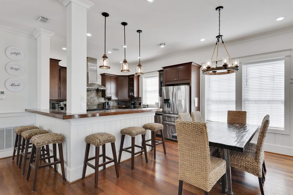 Kitchen Bar
