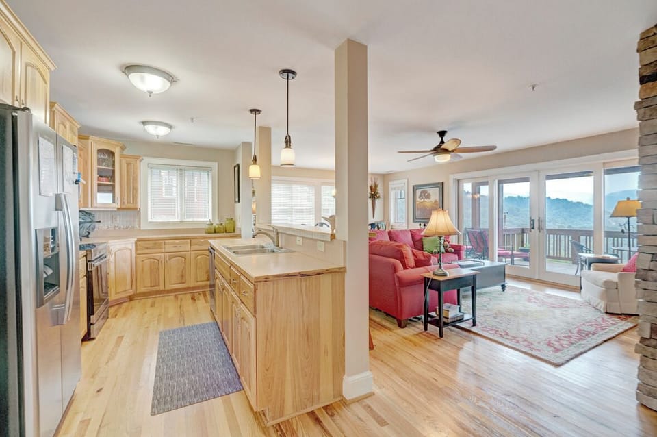 Kitchen--- Open Floor Plan