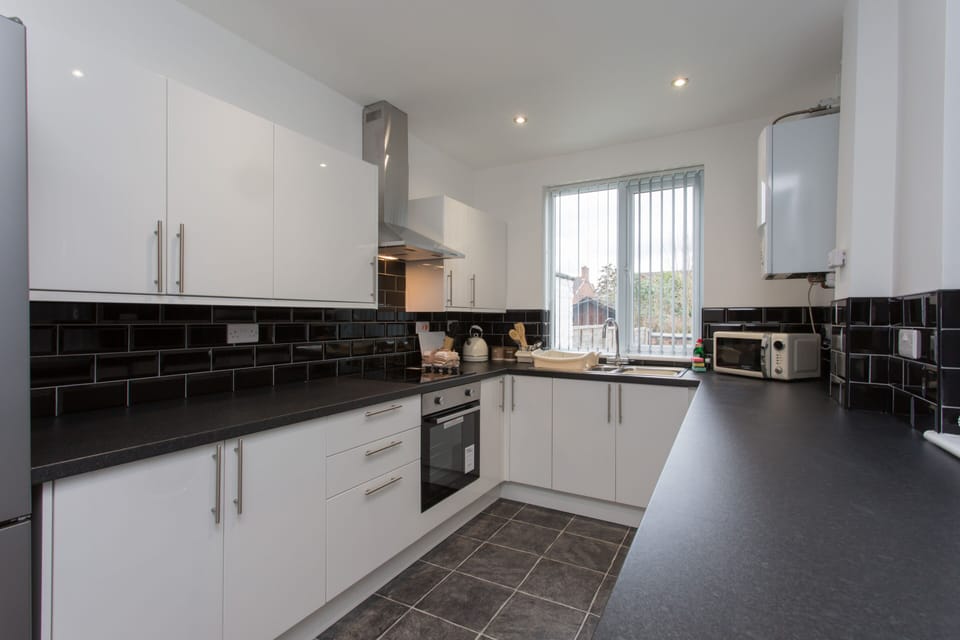 House, Private Bathroom | Shared kitchen