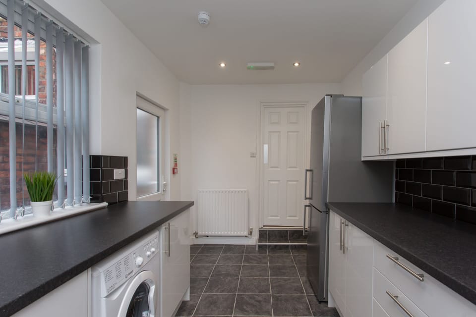 House, Private Bathroom | Shared kitchen