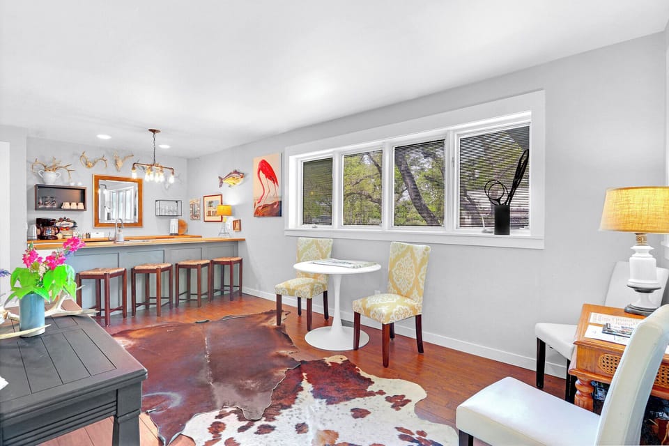 Seating area behind the living room