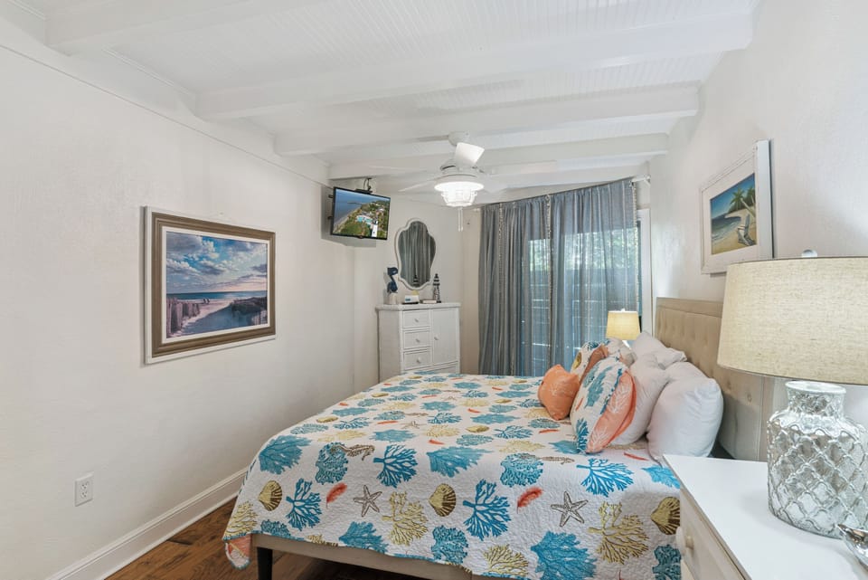 Sun-N-Sea - Bedroom 2