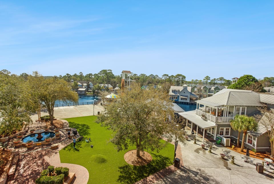 Village of Baytowne Wharf Events Plaza View from Condo
