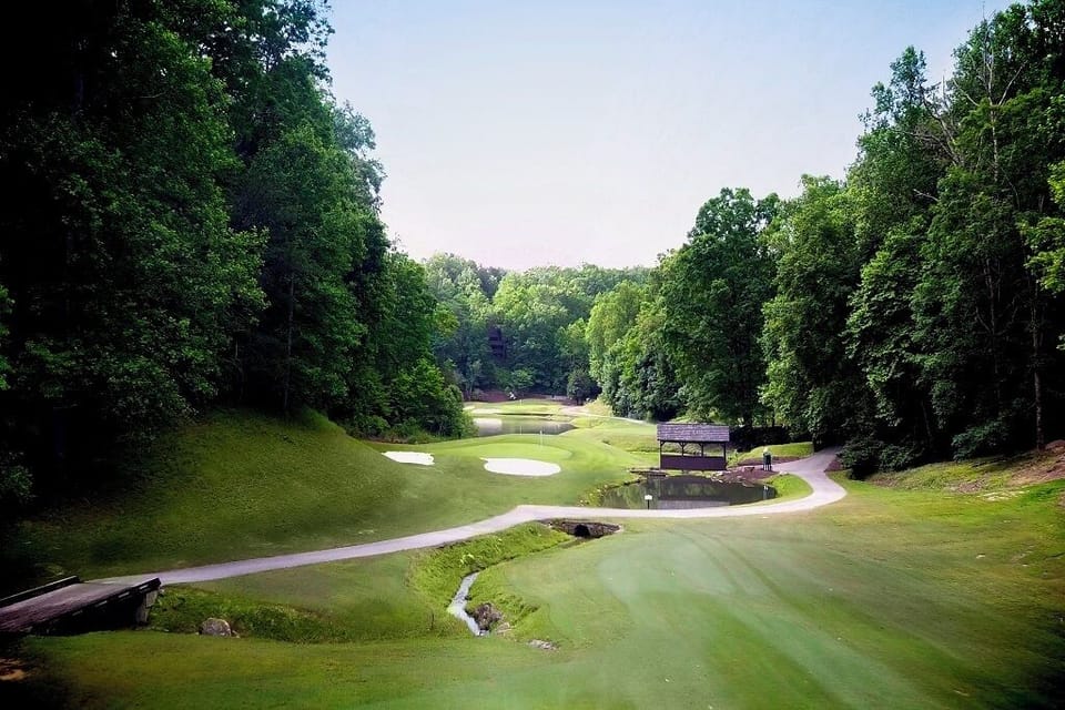 There are two golf courses nearby.