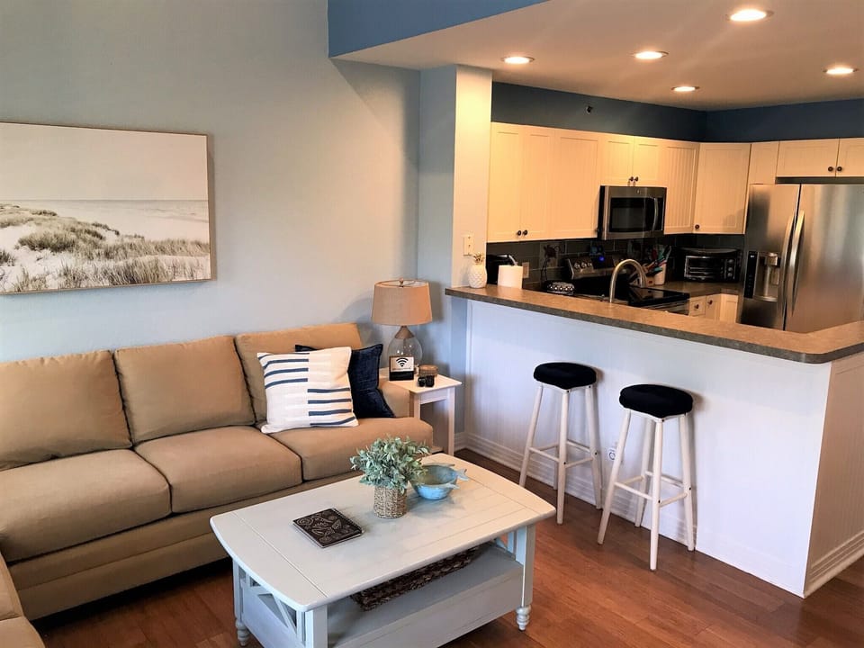 Breakfast bar seating area