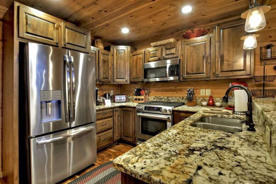 Enjoy preparing your meals while taking in the beautiful mountain views.