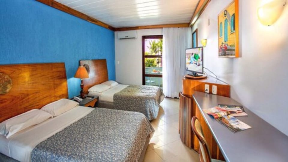 Standard Room | Minibar, in-room safe, blackout drapes, soundproofing