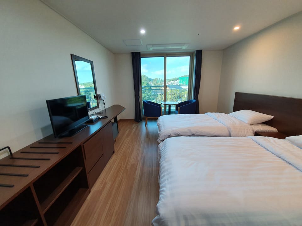 Desk, WiFi (free), bed sheets