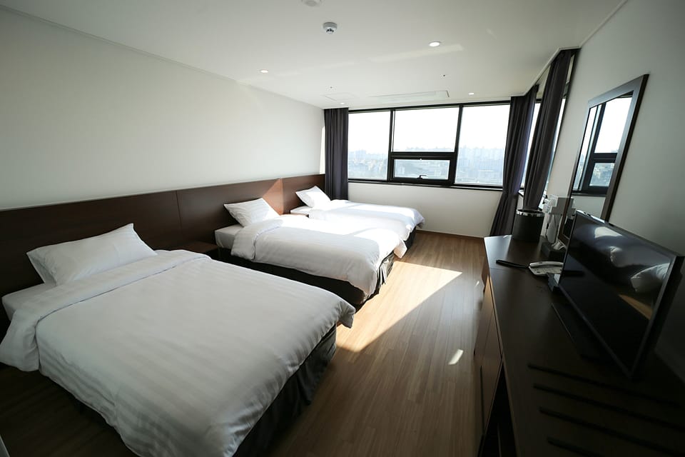 Desk, WiFi (free), bed sheets