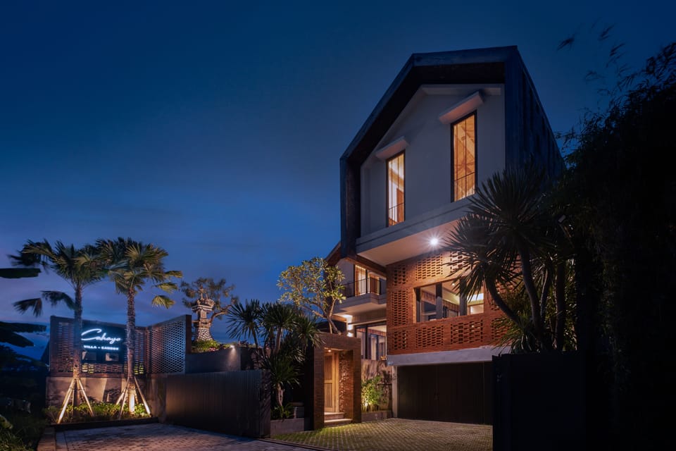 Front of property - evening/night