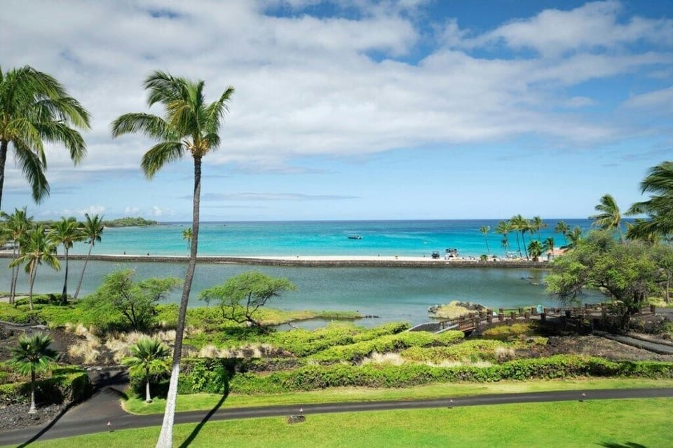 Marriotts Waikoloa Ocean Club_29_typical-oceanfront-view.jpg