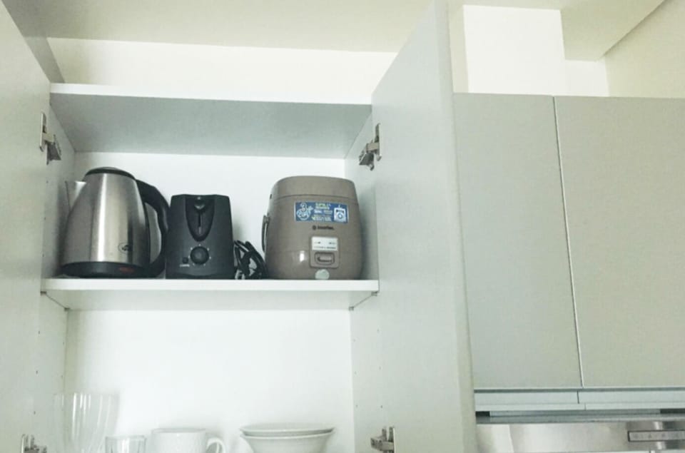 Superior Studio, Non Smoking, City View | Private kitchenette | Fridge, microwave, electric kettle, toaster