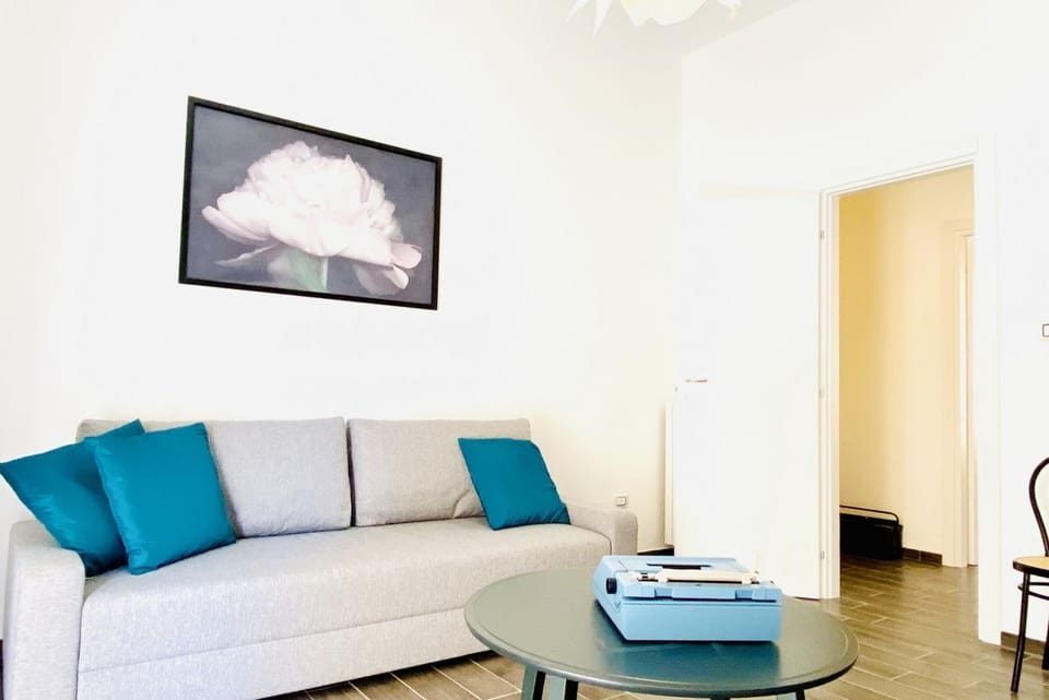 Apartment, 3 Bedrooms (stair access only) | Living room | Flat-screen TV