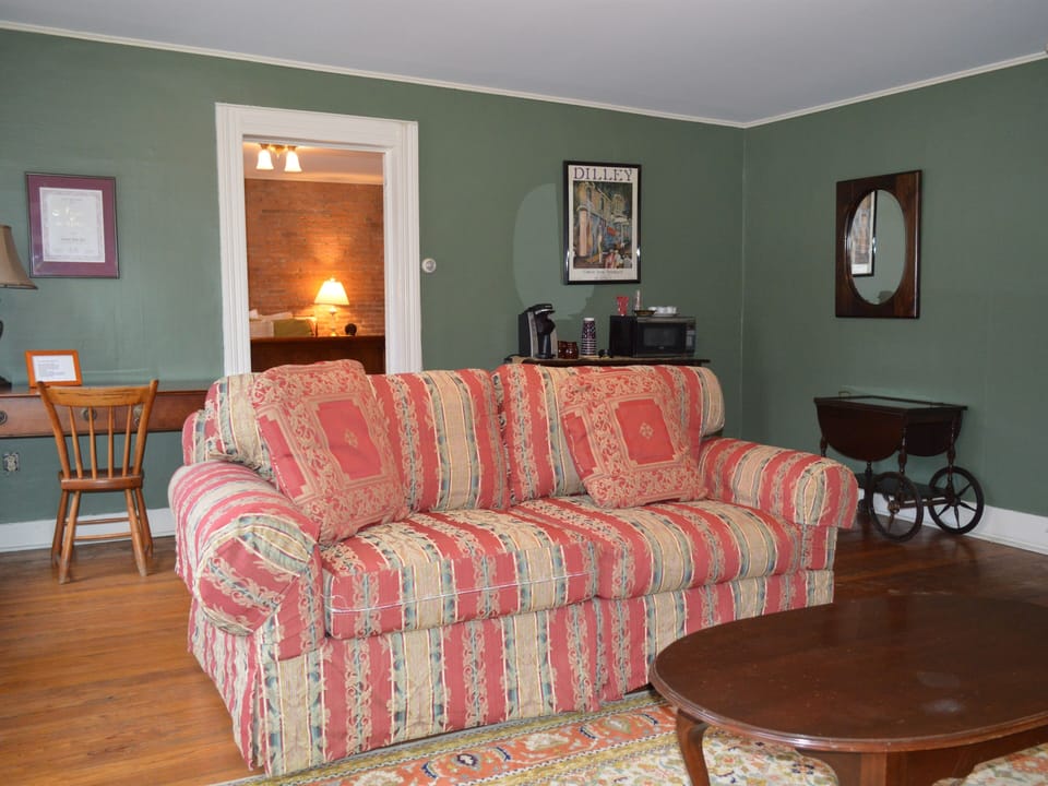 Deluxe Suite, Ensuite (Boucuse) | Miscellaneous