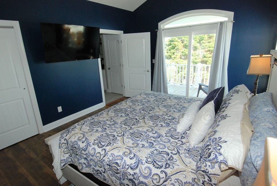 409 SSB Bedroom 1