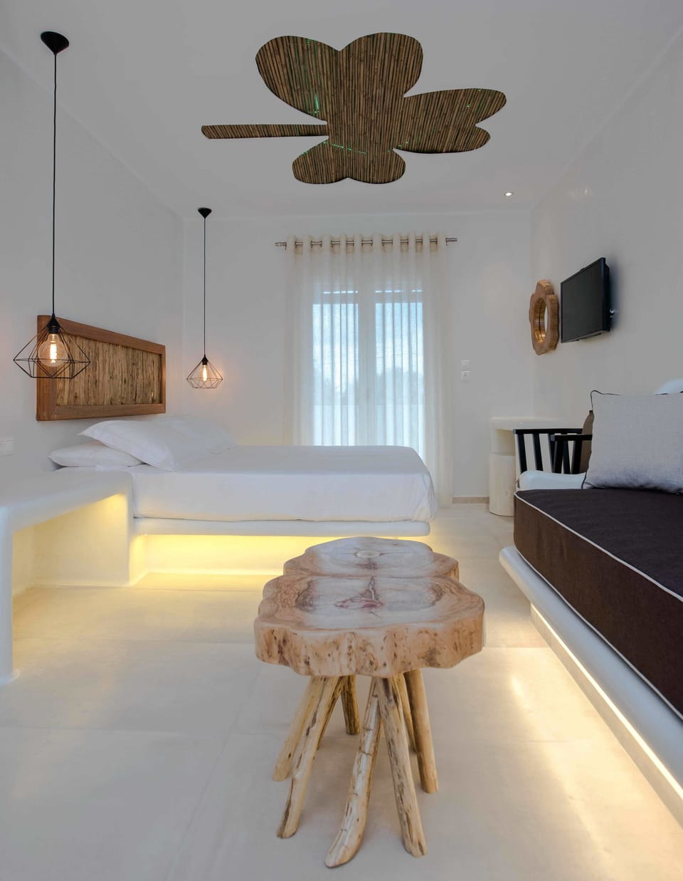Suite, Sea View | Soundproofing, iron/ironing board, free WiFi