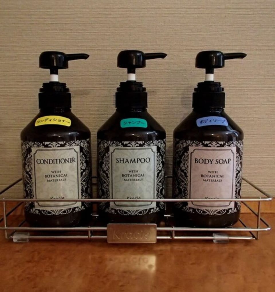 Bathroom amenities