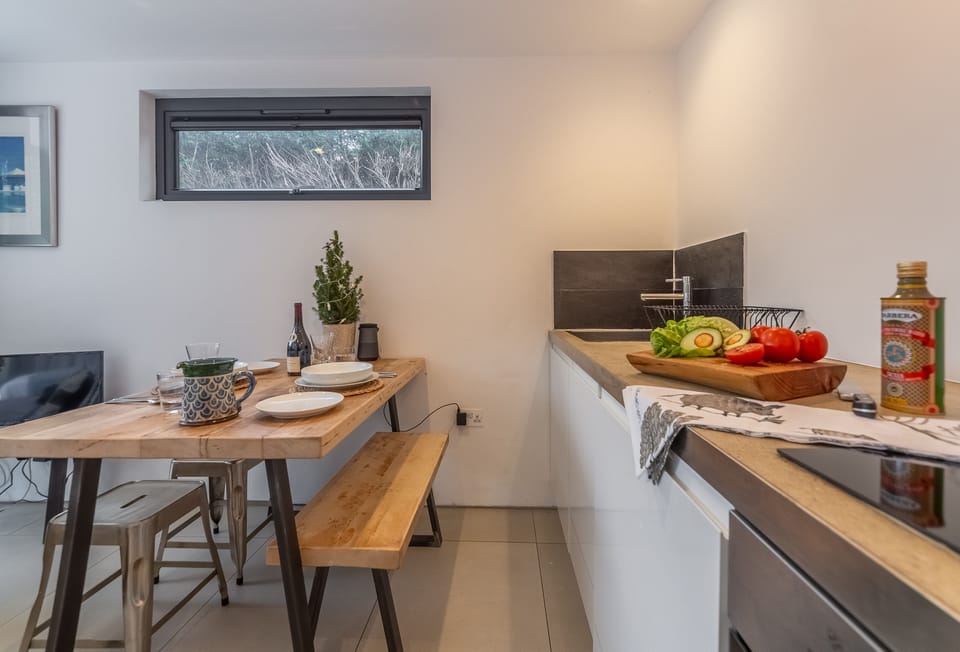 Ground floor: Kitchen and dining area